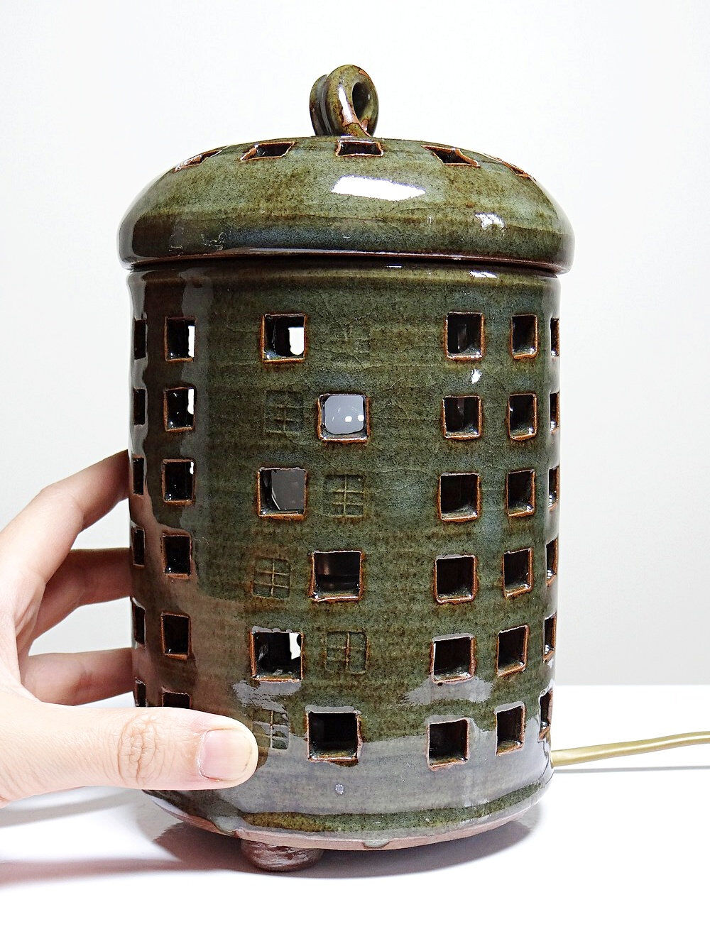 Vintage table lamp, glazed stoneware, perforated "Building" signed.