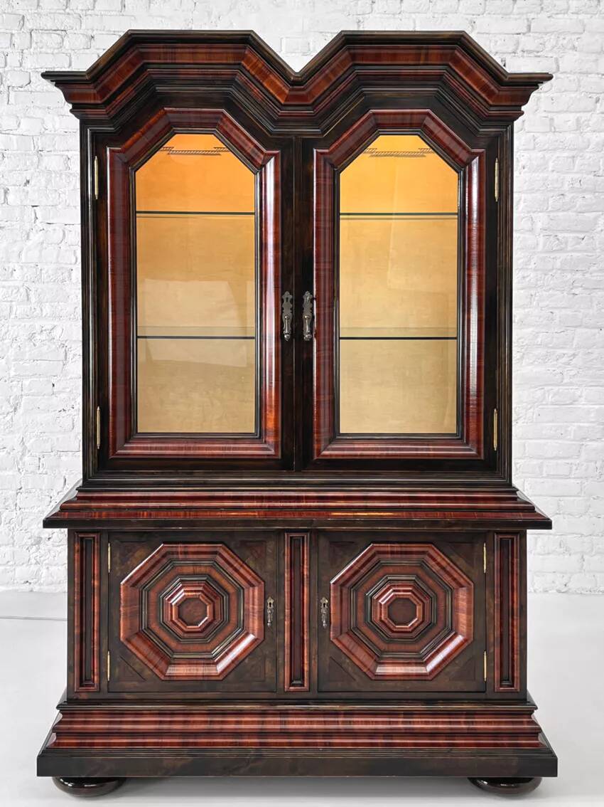 Baroque-style backlit display cabinet in wood, glass and velvet