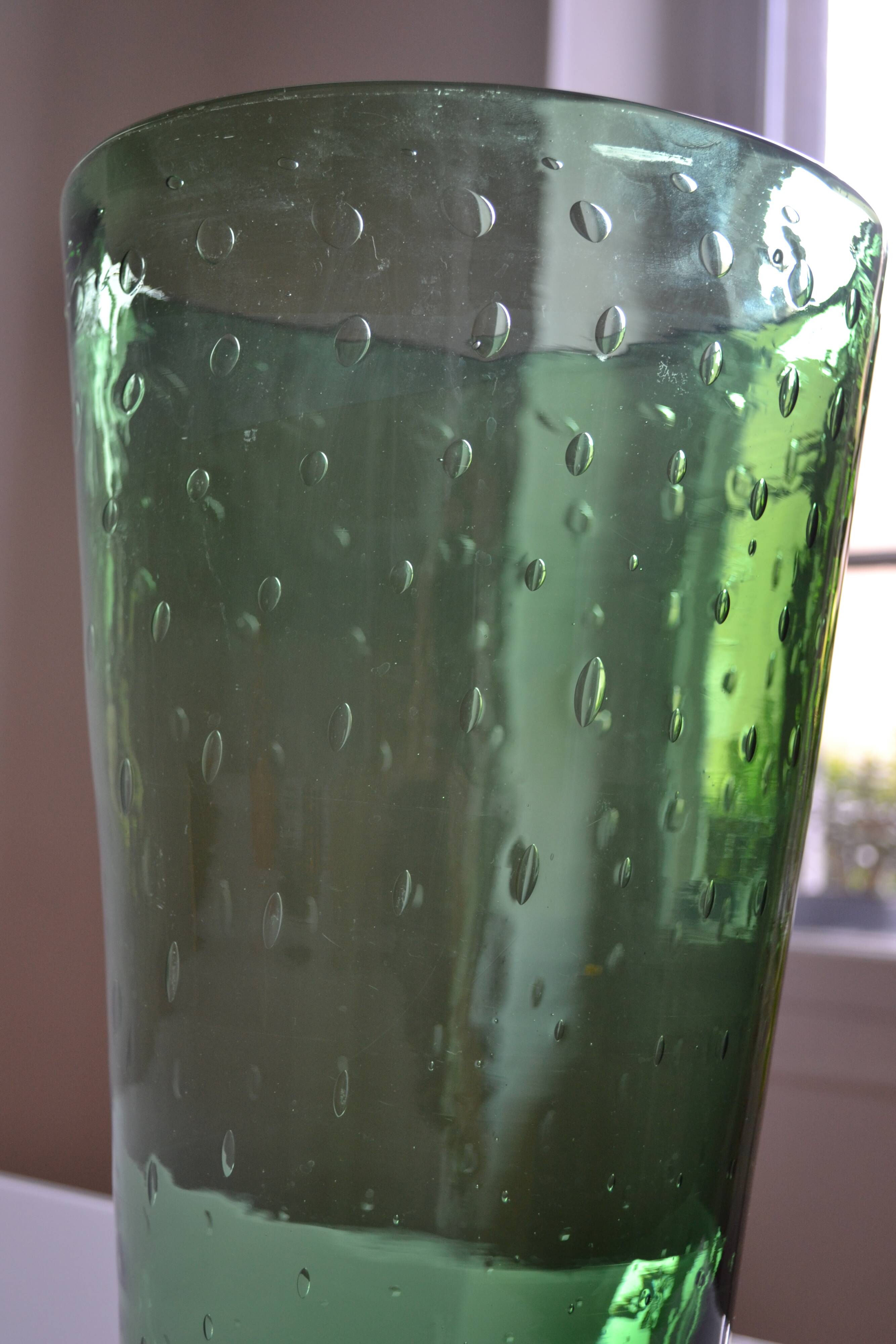 Very large vase 35 cm in green bullicante glass Murano or Empoli Italy 1960