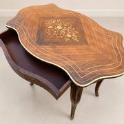 Petite table d’appoint – Époque Napoléon III, style Louis XV