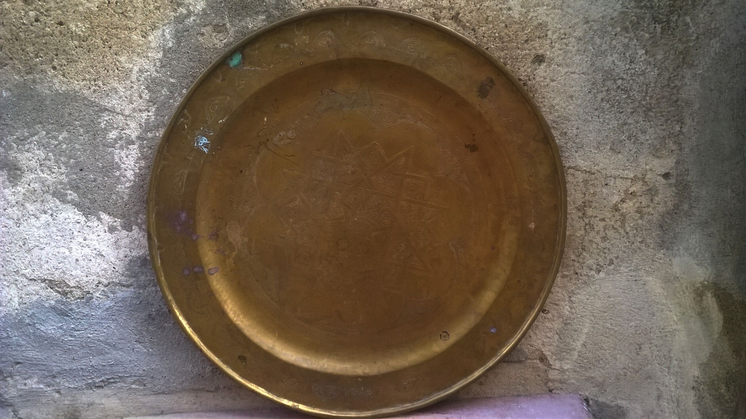 Vintage oriental platter 66 cm