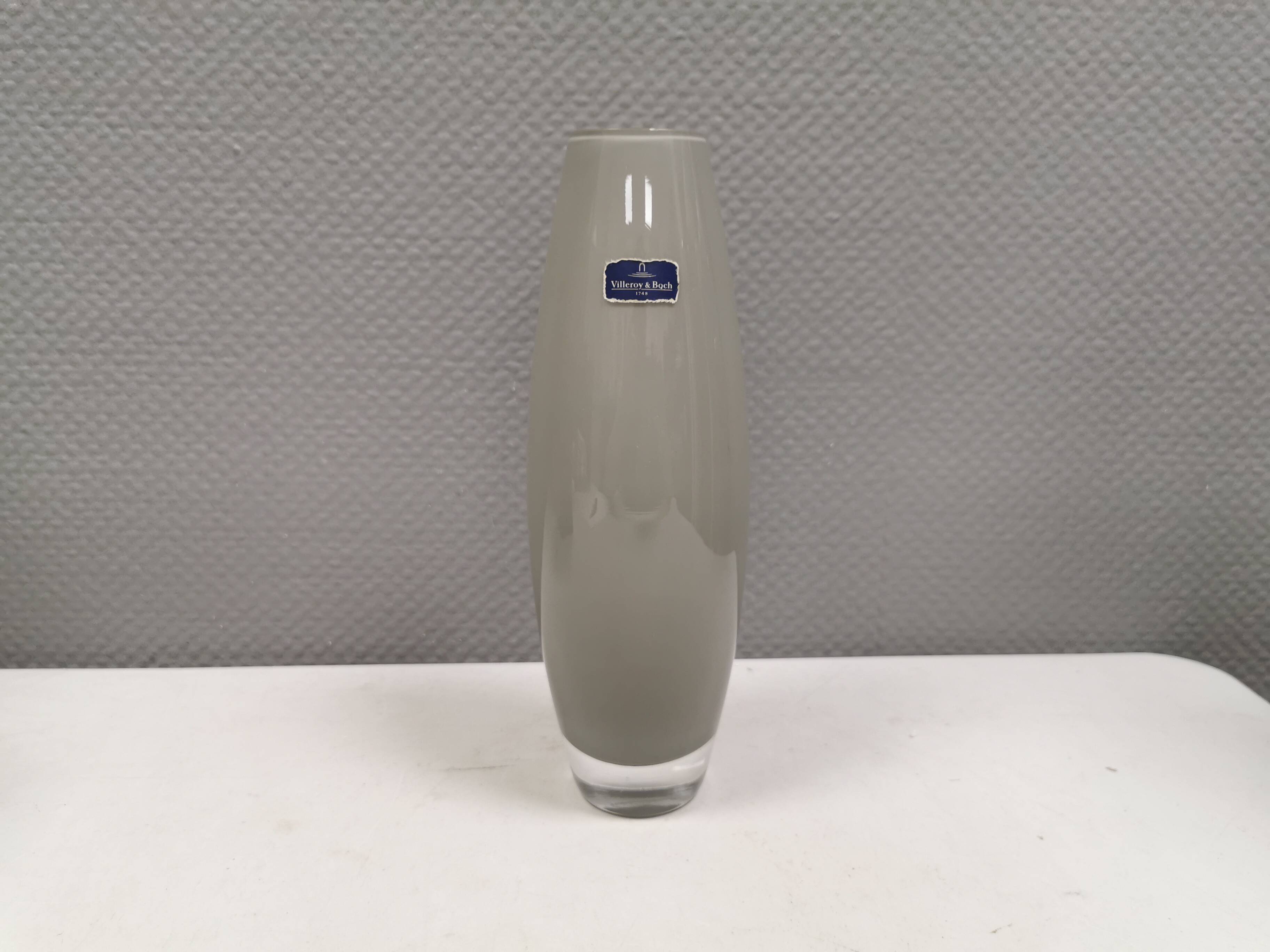 Beautiful vase from Villeroy & Boch in double-layered glass.