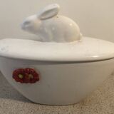 Oval candy box with rabbit motif