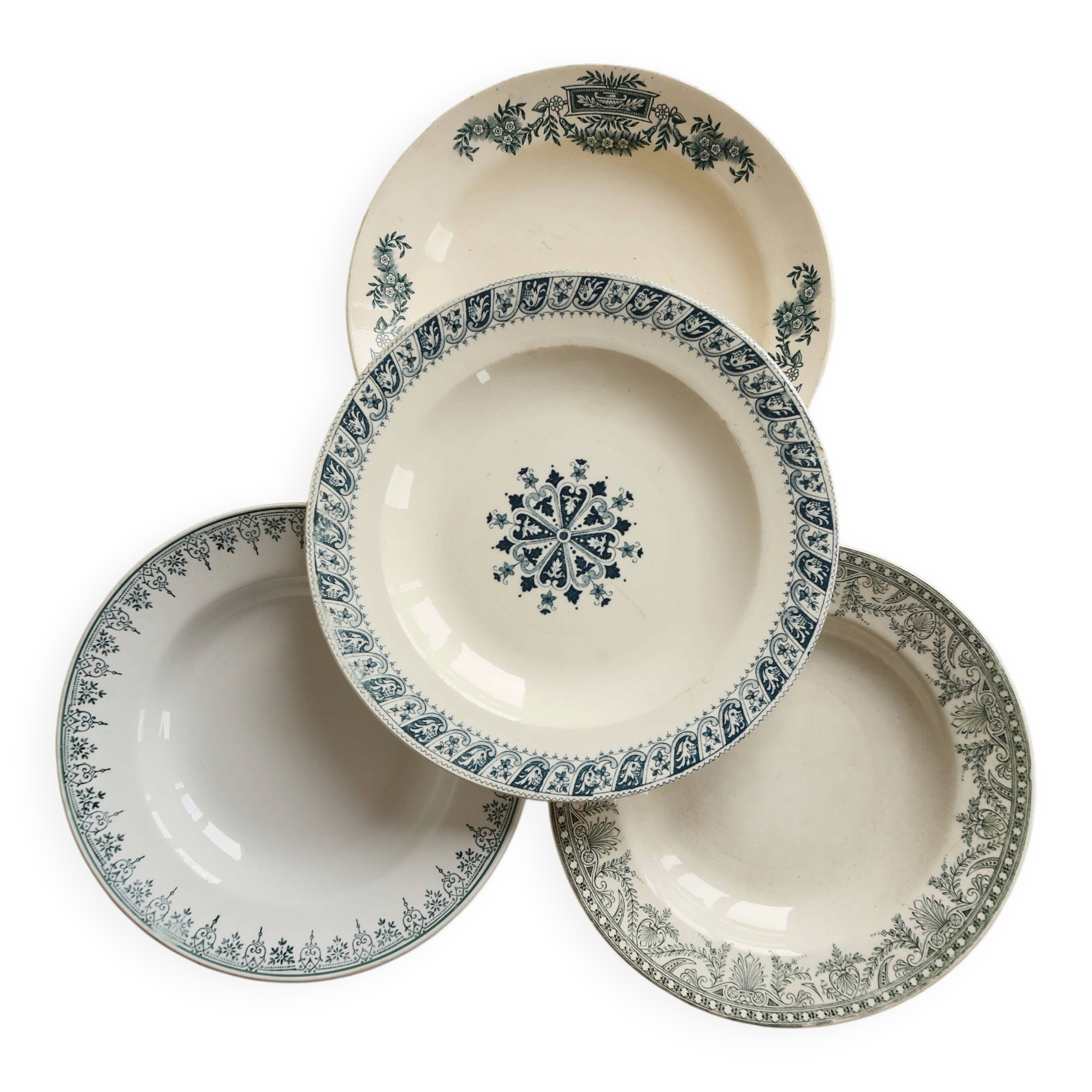 4 assiettes creuses terre de fer dépareillées tons bleu et vert
