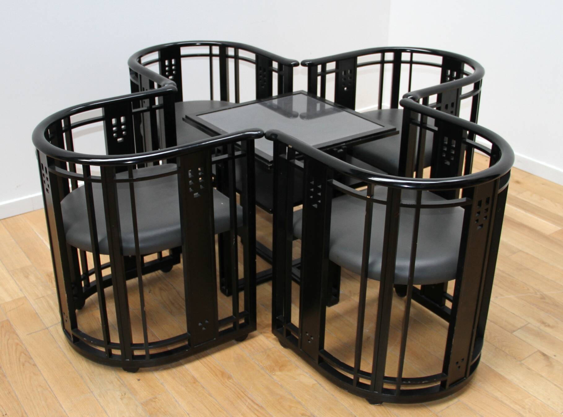 Cat living room set, Giorgetti