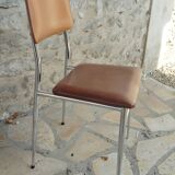 2 chaises vintage en chrome et skaï marron