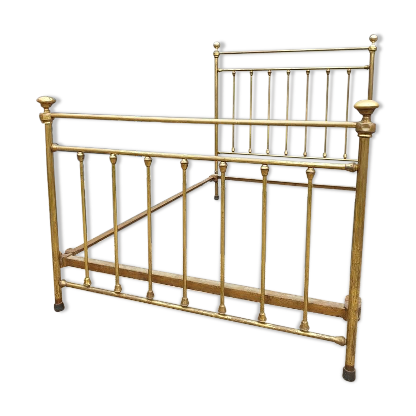 1920s brass bed