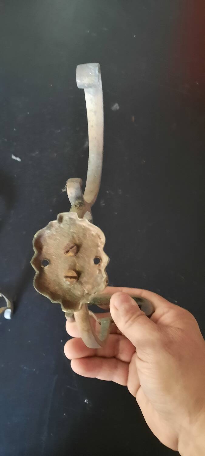 Set of 5 brass hooks