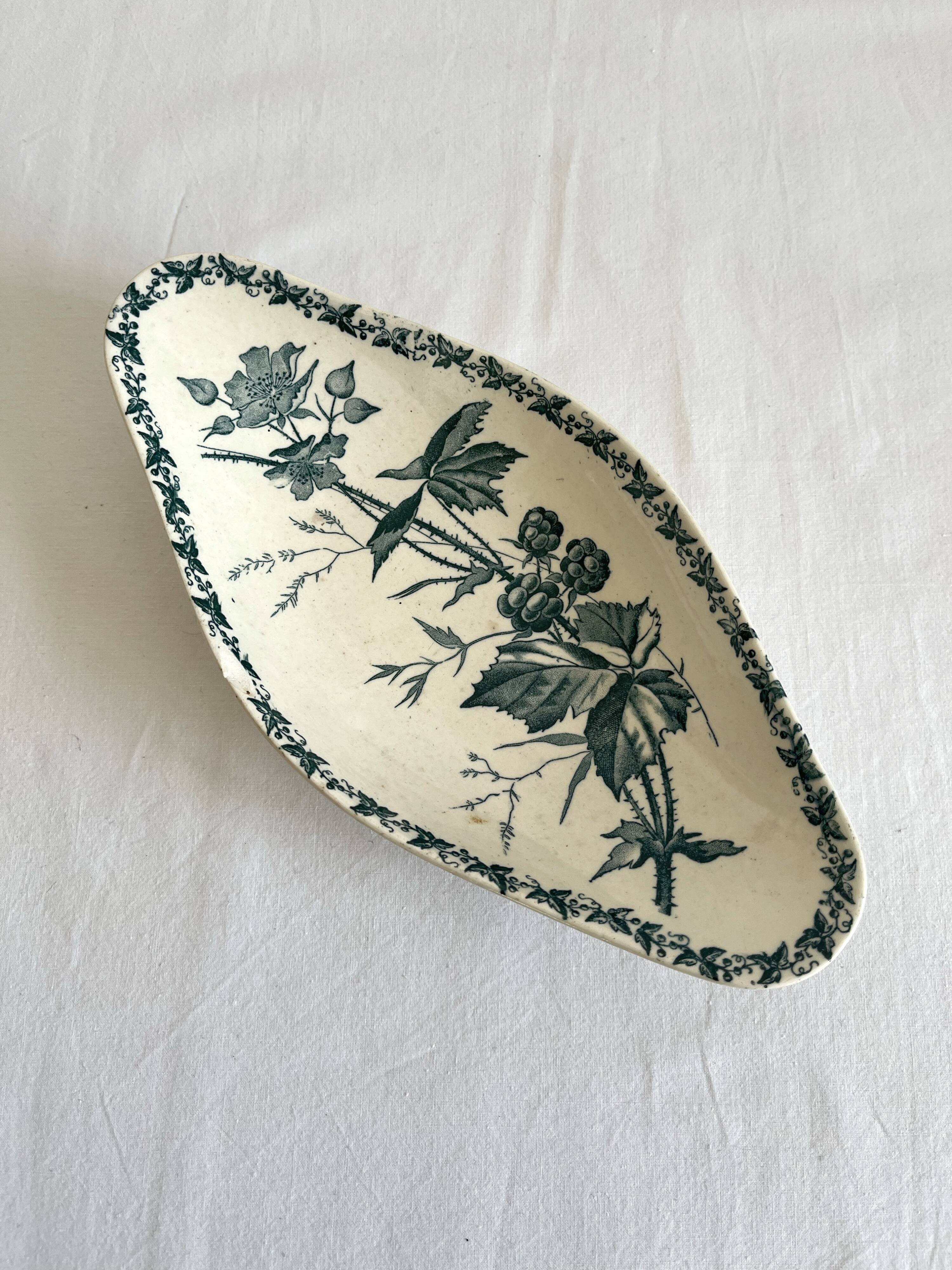 Ironstone bowl, Badonviller circa 1900