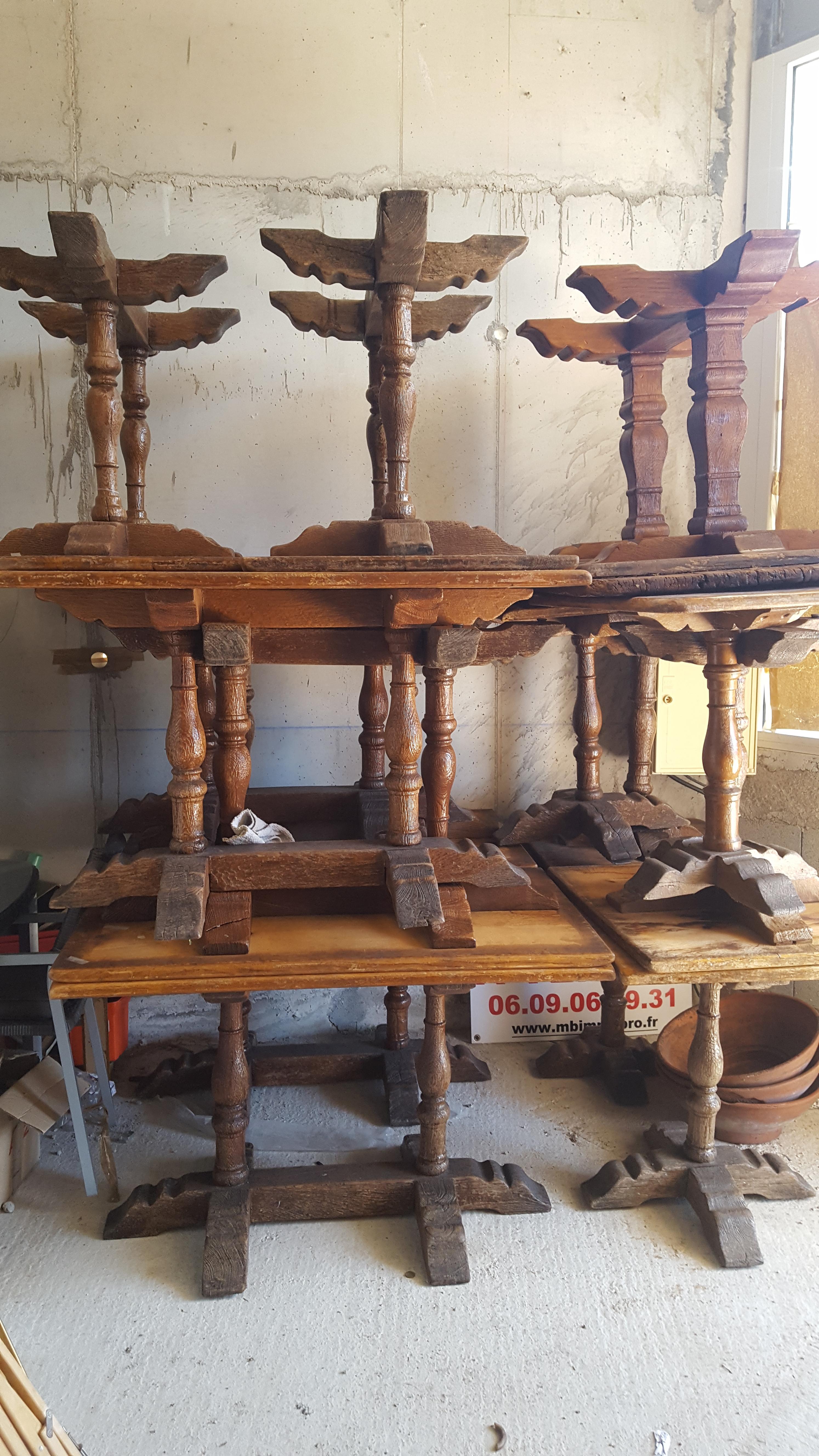 Lot old tables of a mansion