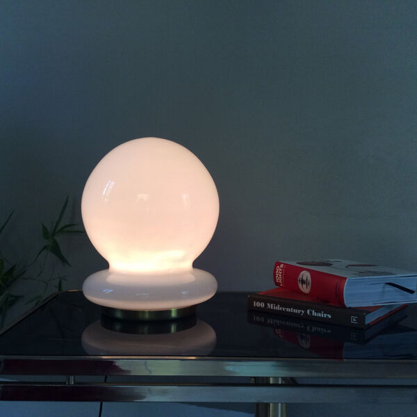 lampe de table moderne en laiton et verre du milieu du siècle, lampe globe vintage années 1970