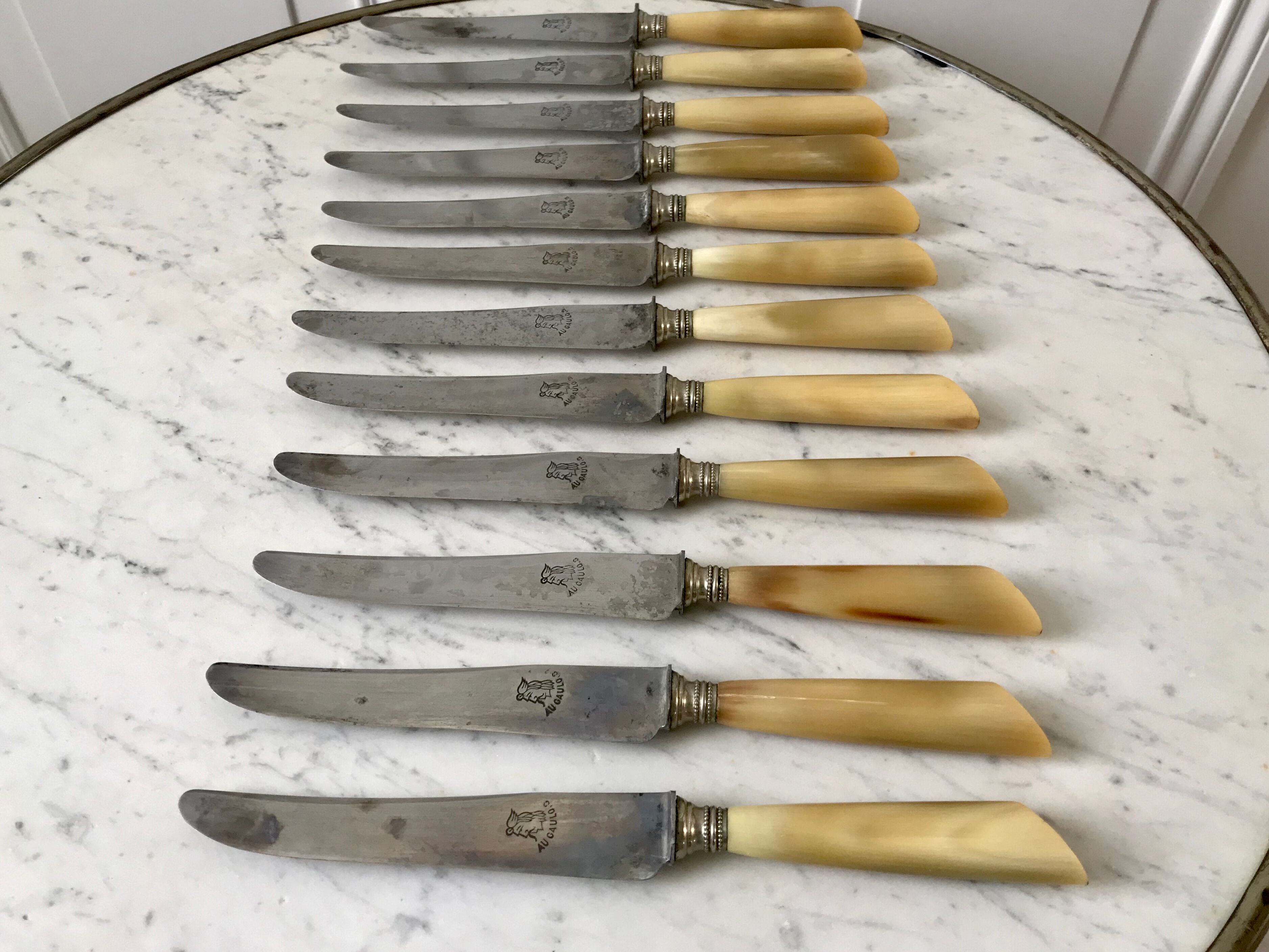 Set of 12 horn knives 50s