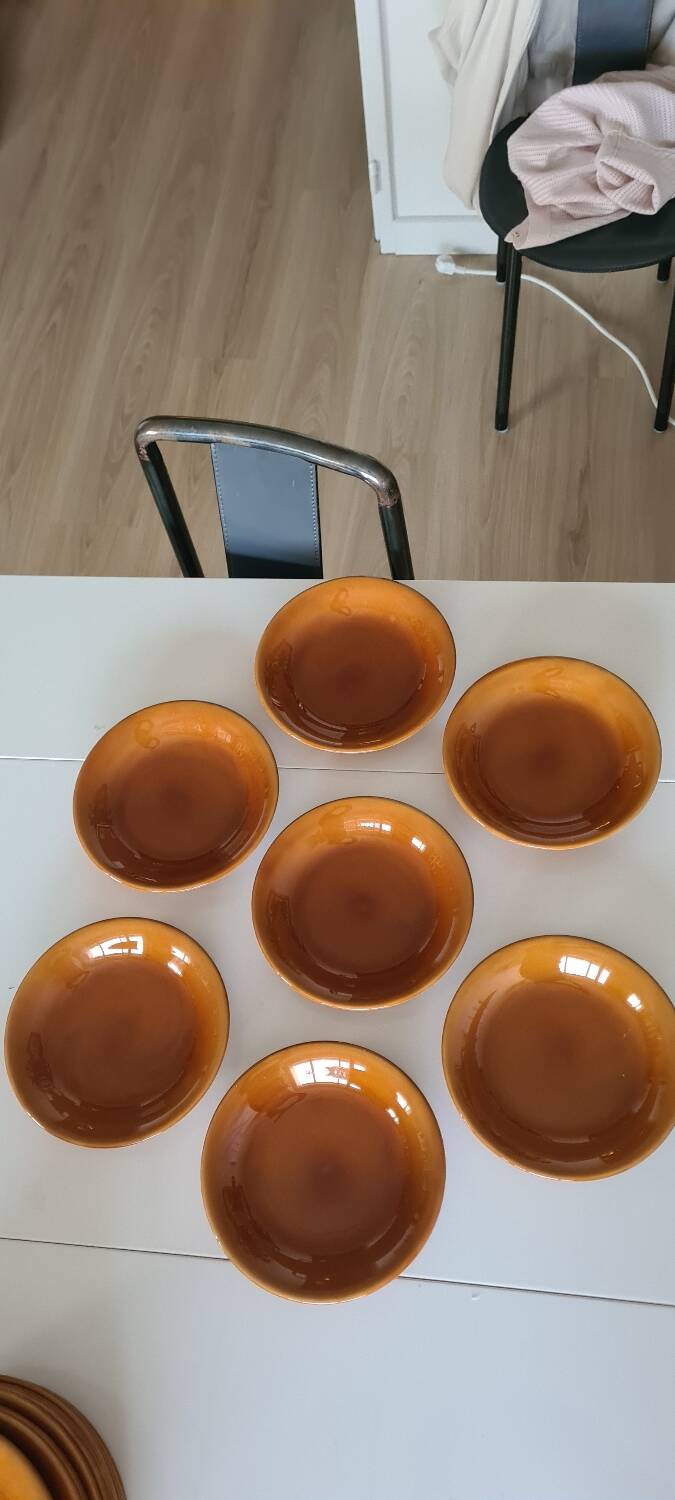 Deep plates Longchamp France