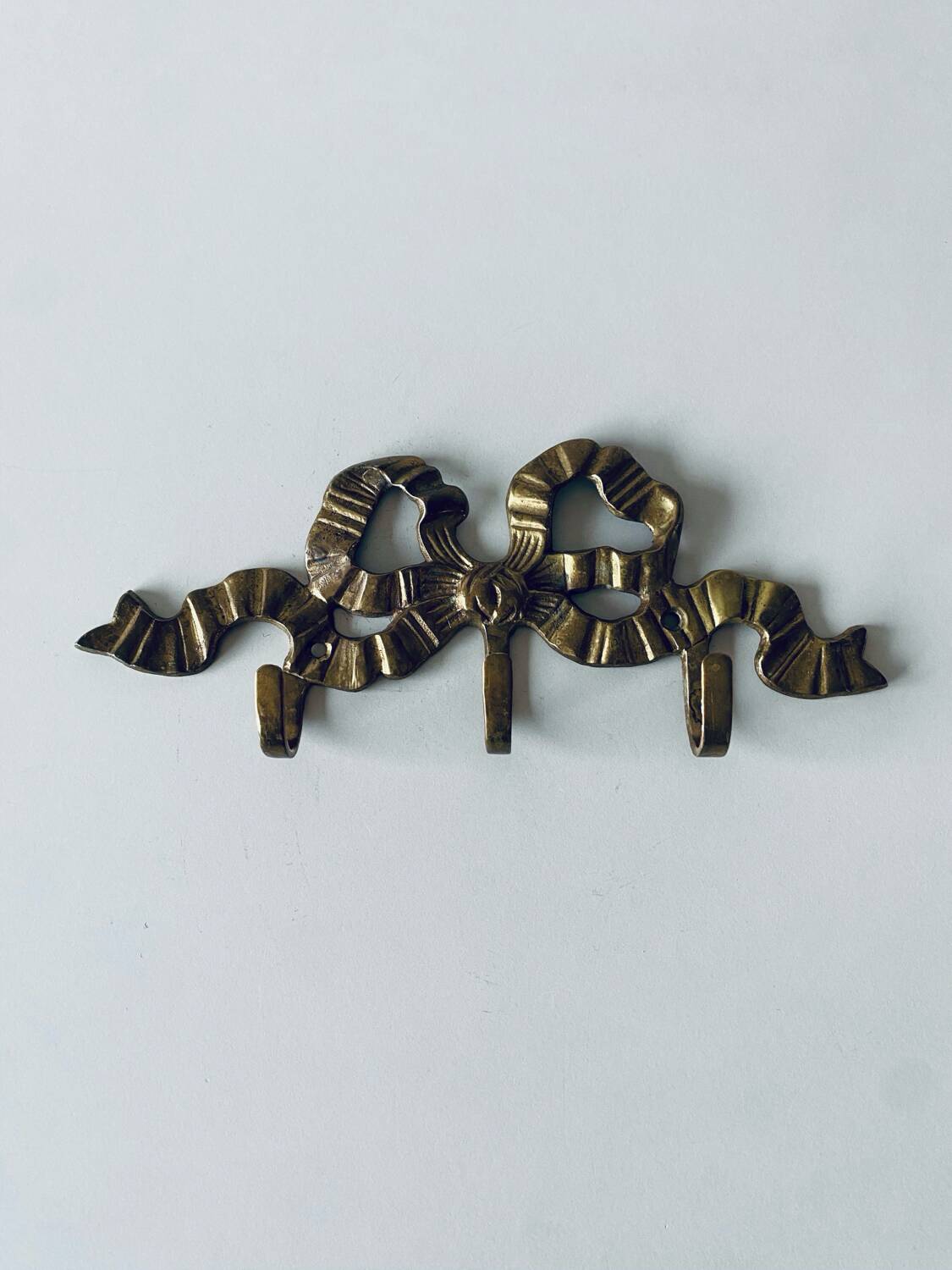 Brass knot wall hook