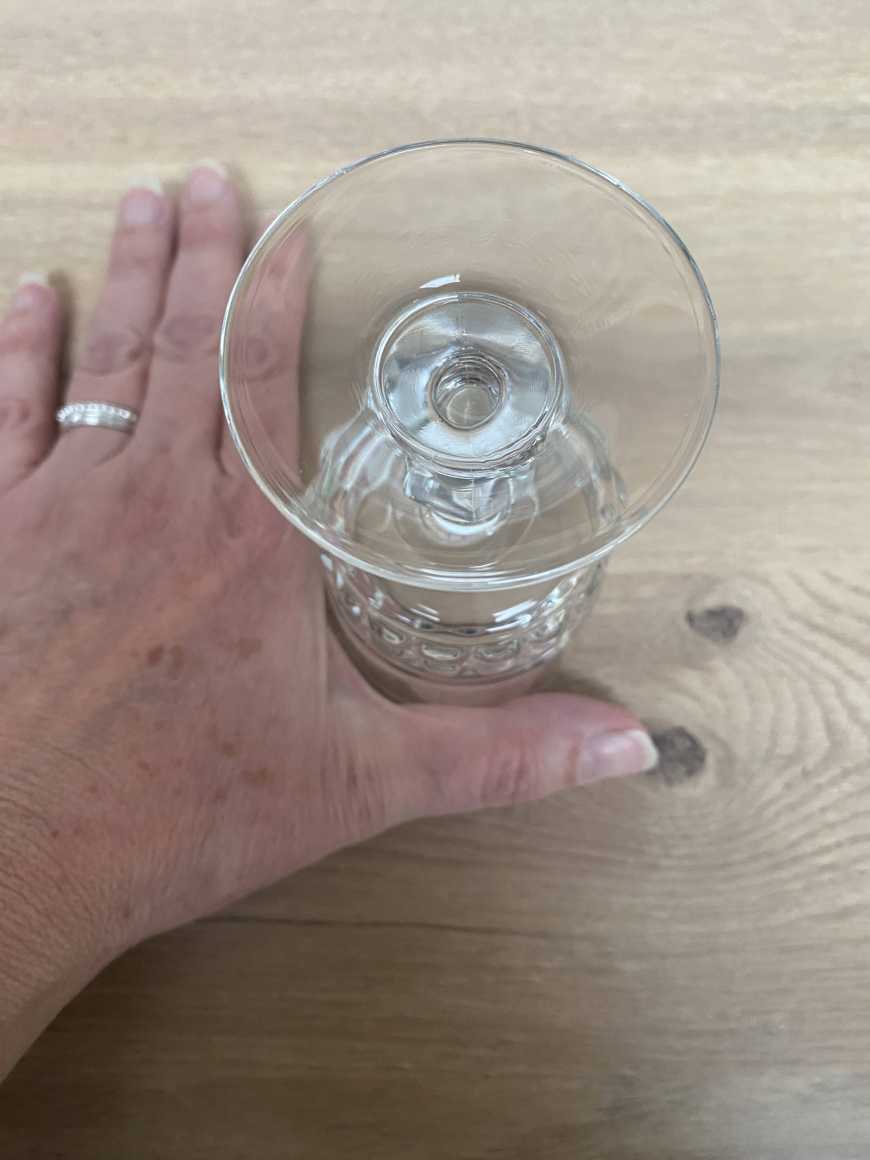 Set of 6 Luminarc Quadrille white wine glasses