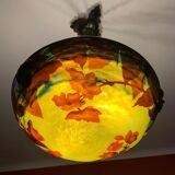 Lustre pâte de verre à décor de coquelicots