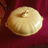 YELLOW "VINTAGE" POTTERY SOUP TUREEN