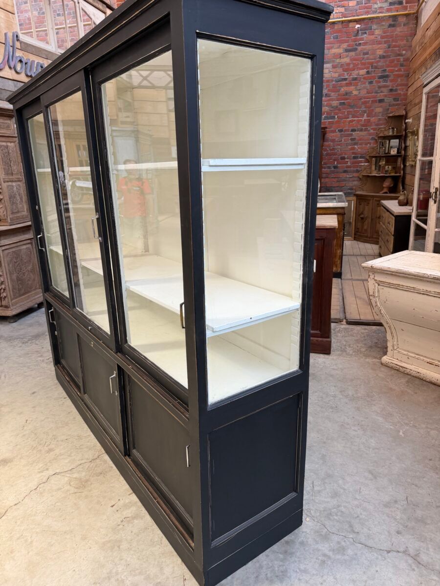 Old dispensary showcase