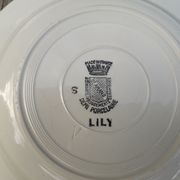 8 plates hollow ST Amand decor "Lily"
