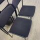 Ensemble de 4 chaises Gijs Van Der Sluis  tissu aubergine pieds acier noir années 70 Pays-Bas