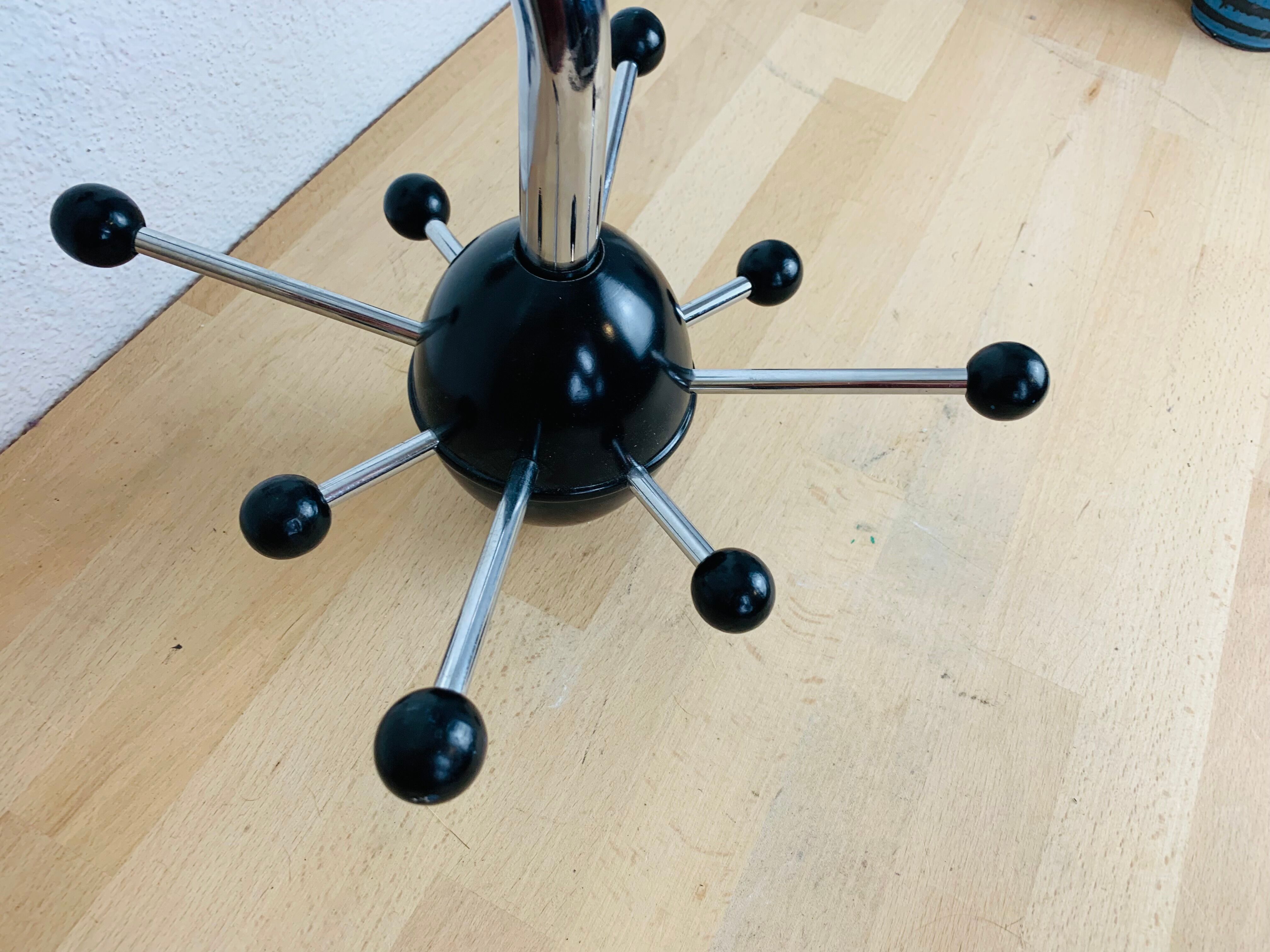 Wall coat rack Sputnik black