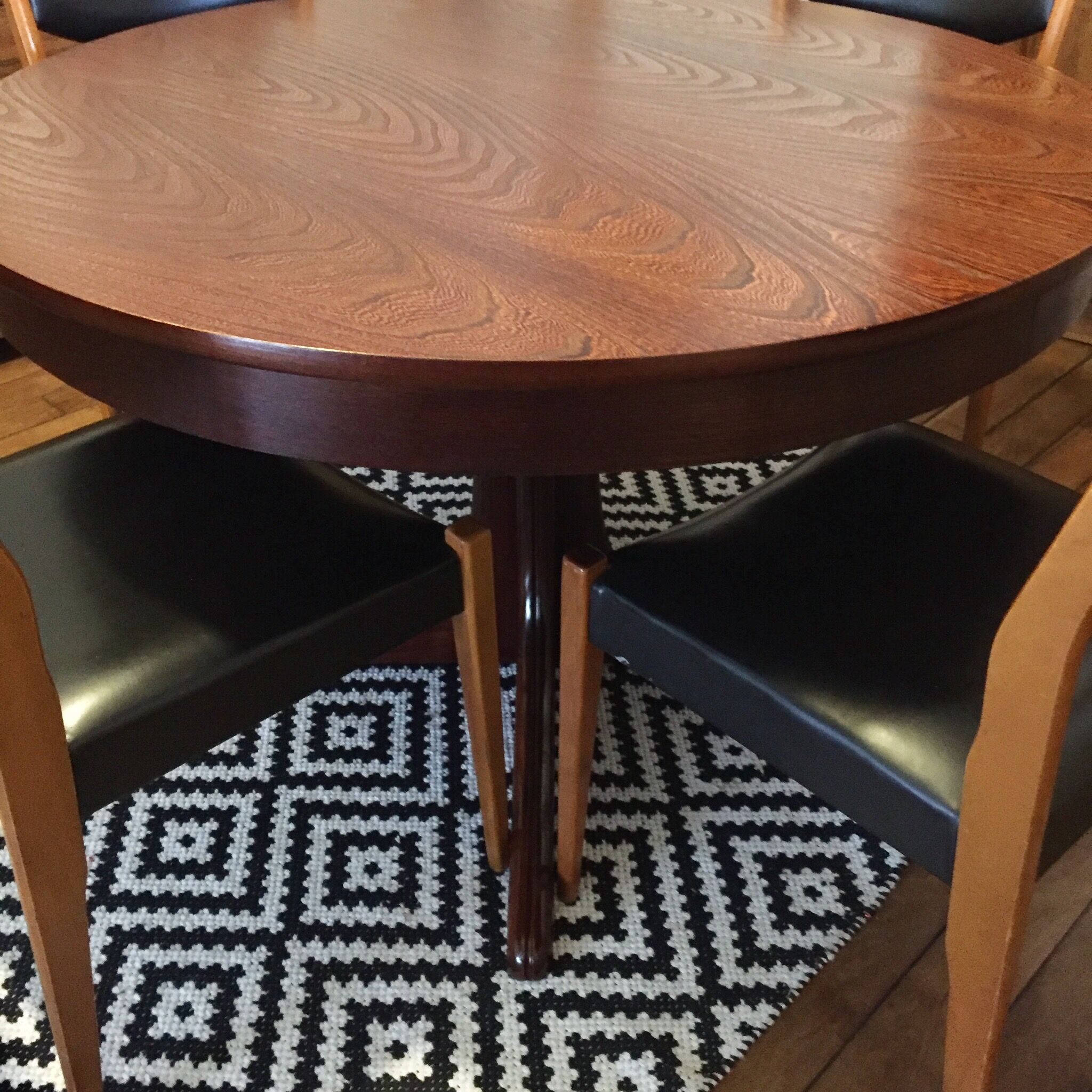 Scandinavian design extendable round table