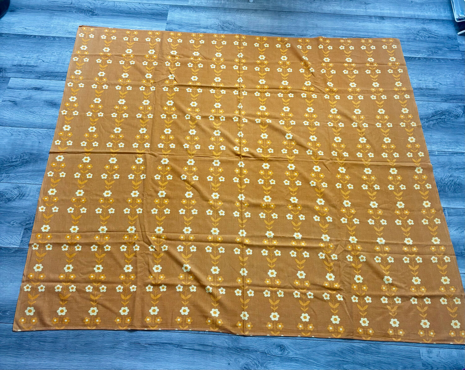 Vintage rétro nappe fleurie orange