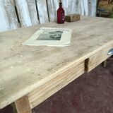 Farm table