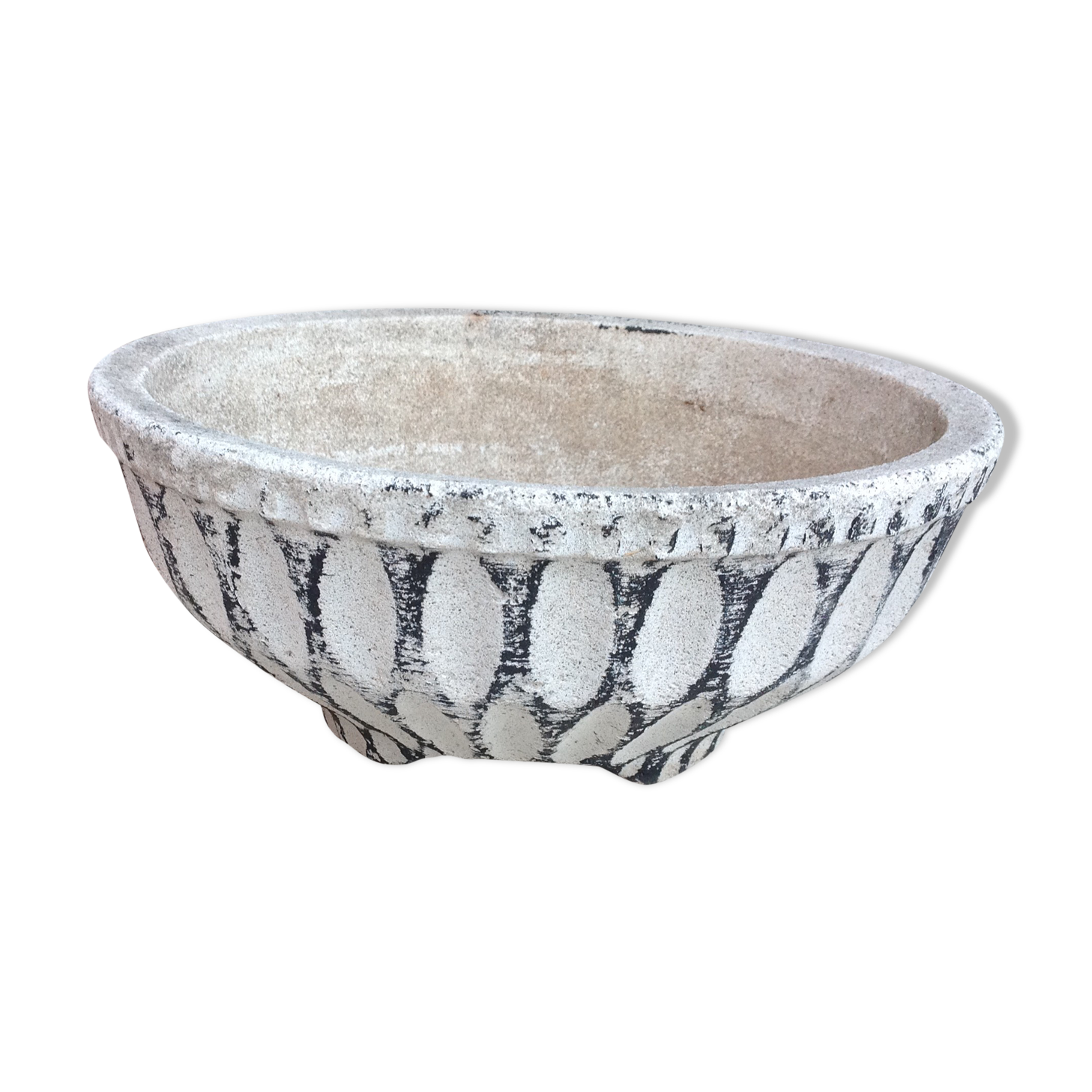Round planter vintage concrete structured 60, 70 years