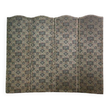 Fabric screen with scenes and flowers patterns