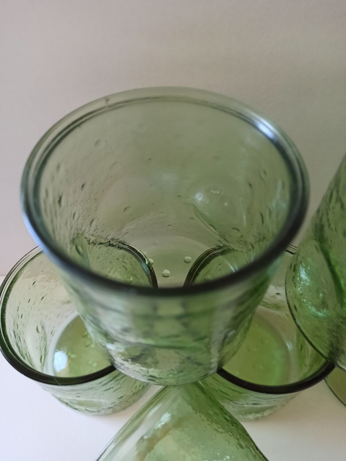 6 green bubbled glasses
