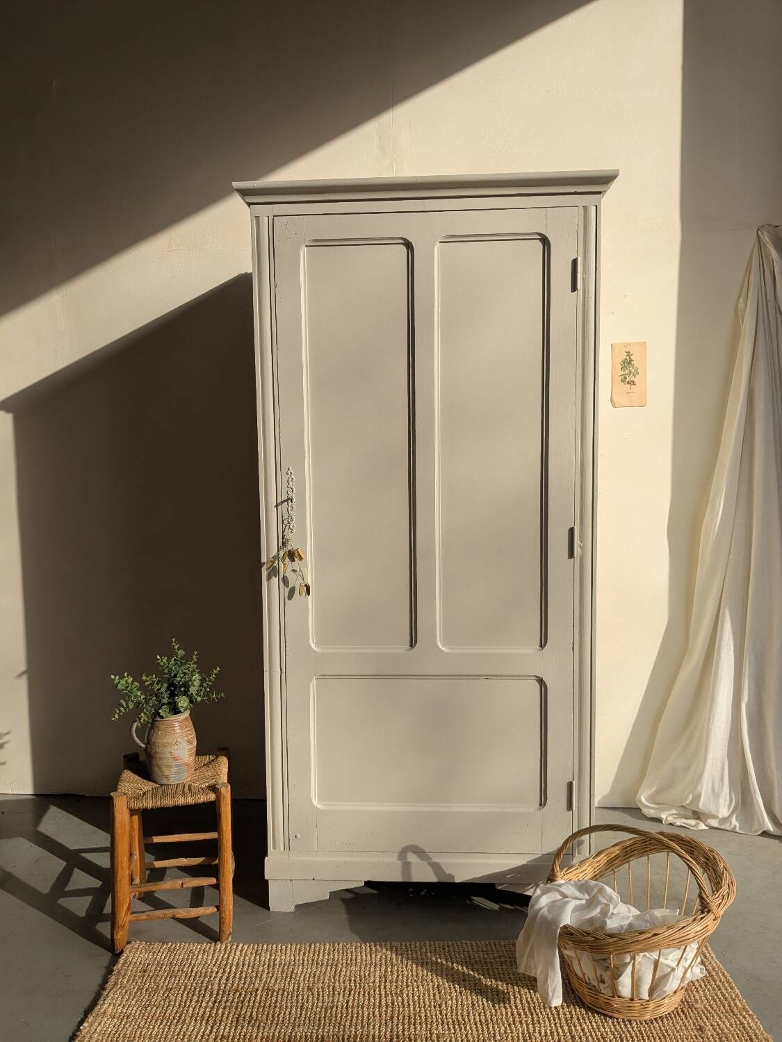 Armoire, penderie parisienne