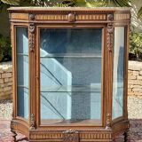 Showcase in walnut Louis XVI Style