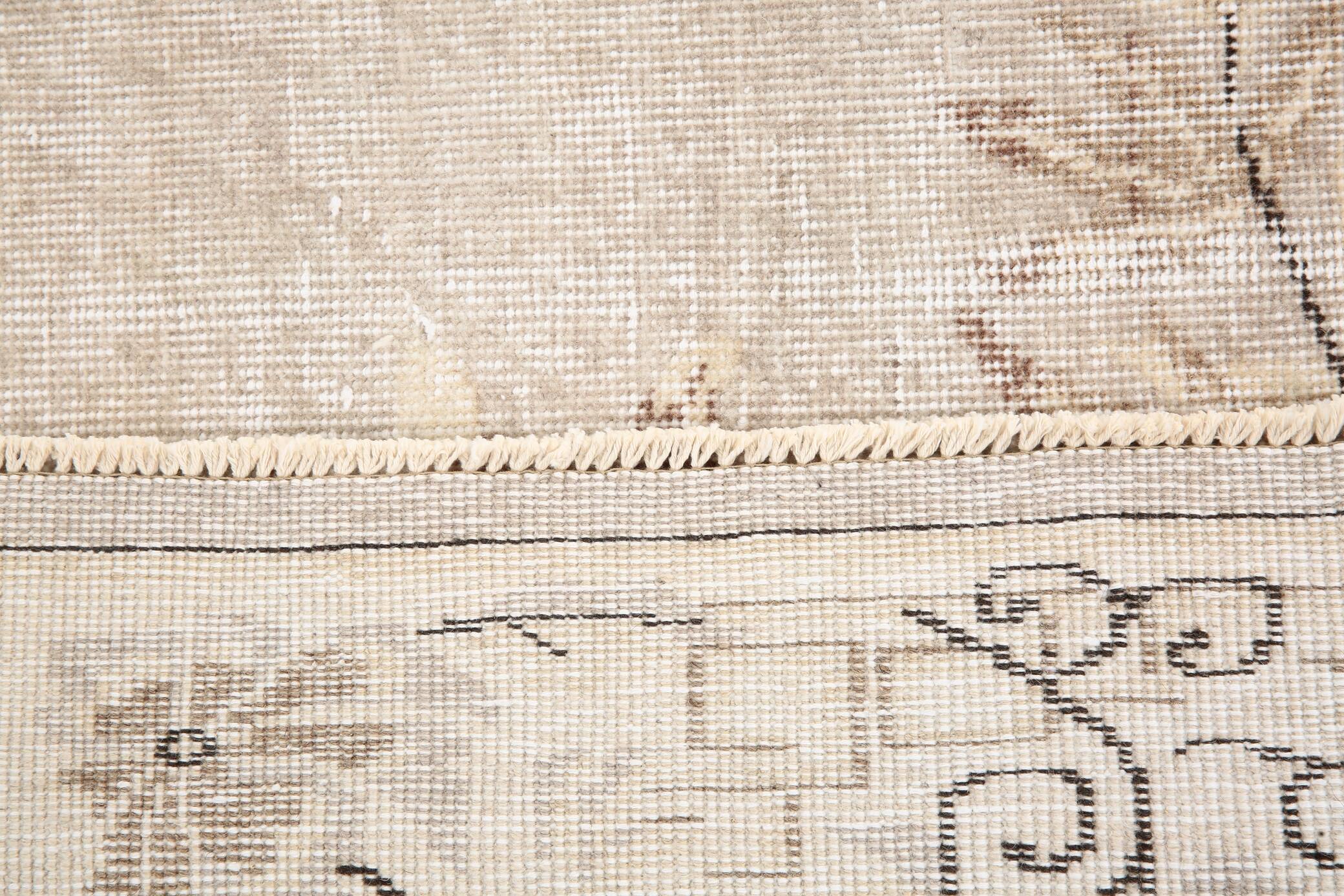 Tapis oriental vintage beige