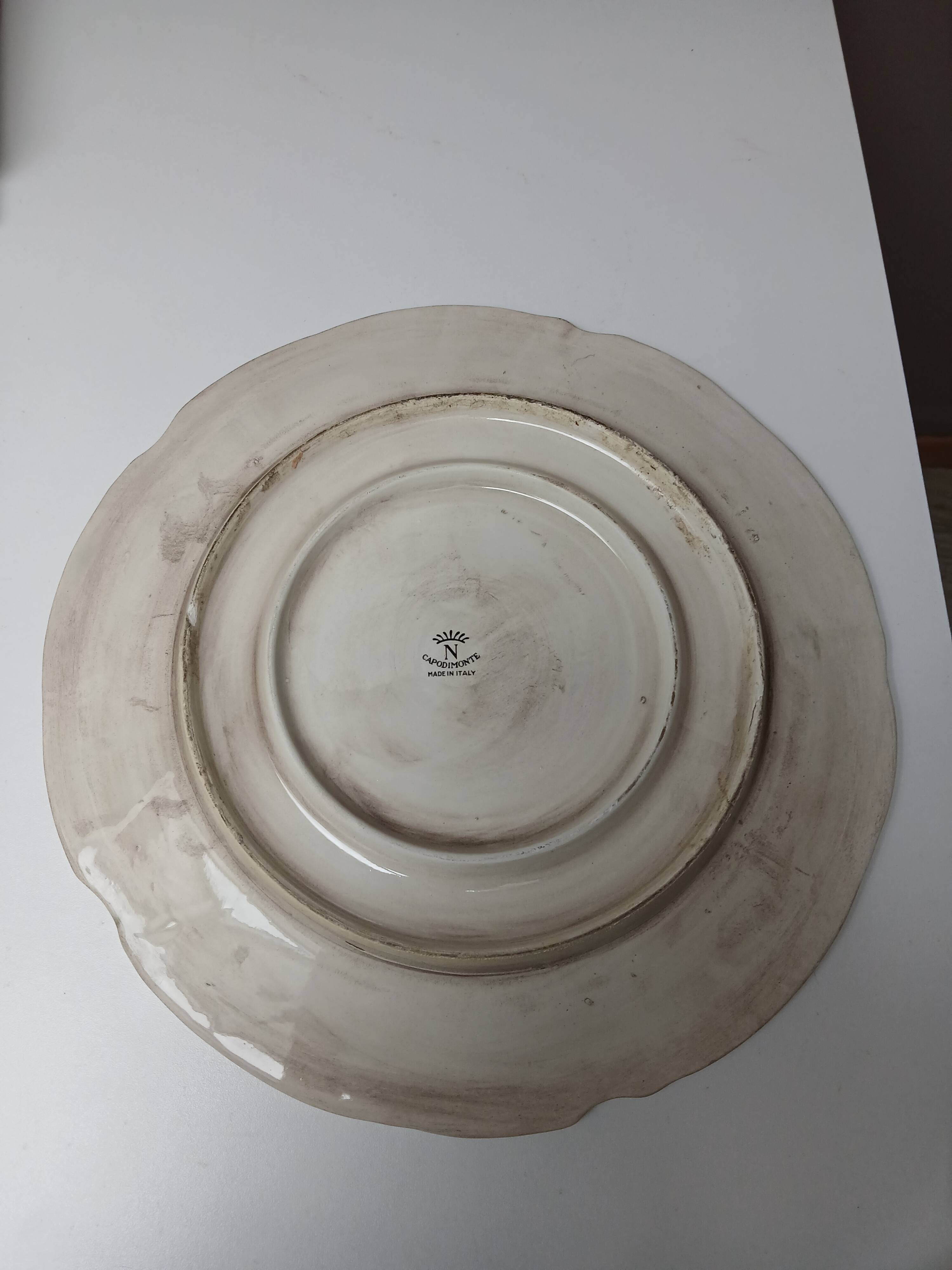 Large capodimonte dish