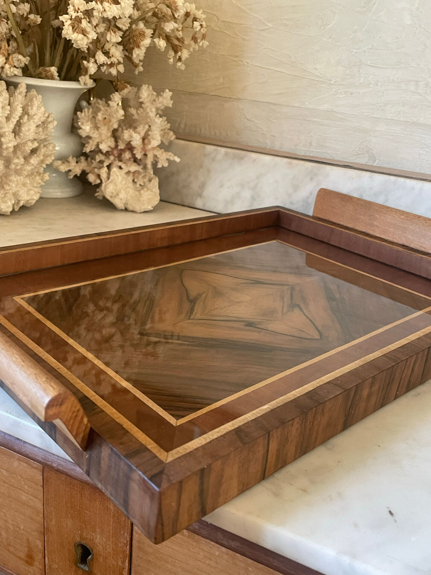 Art Deco service tray in precious wood under glass