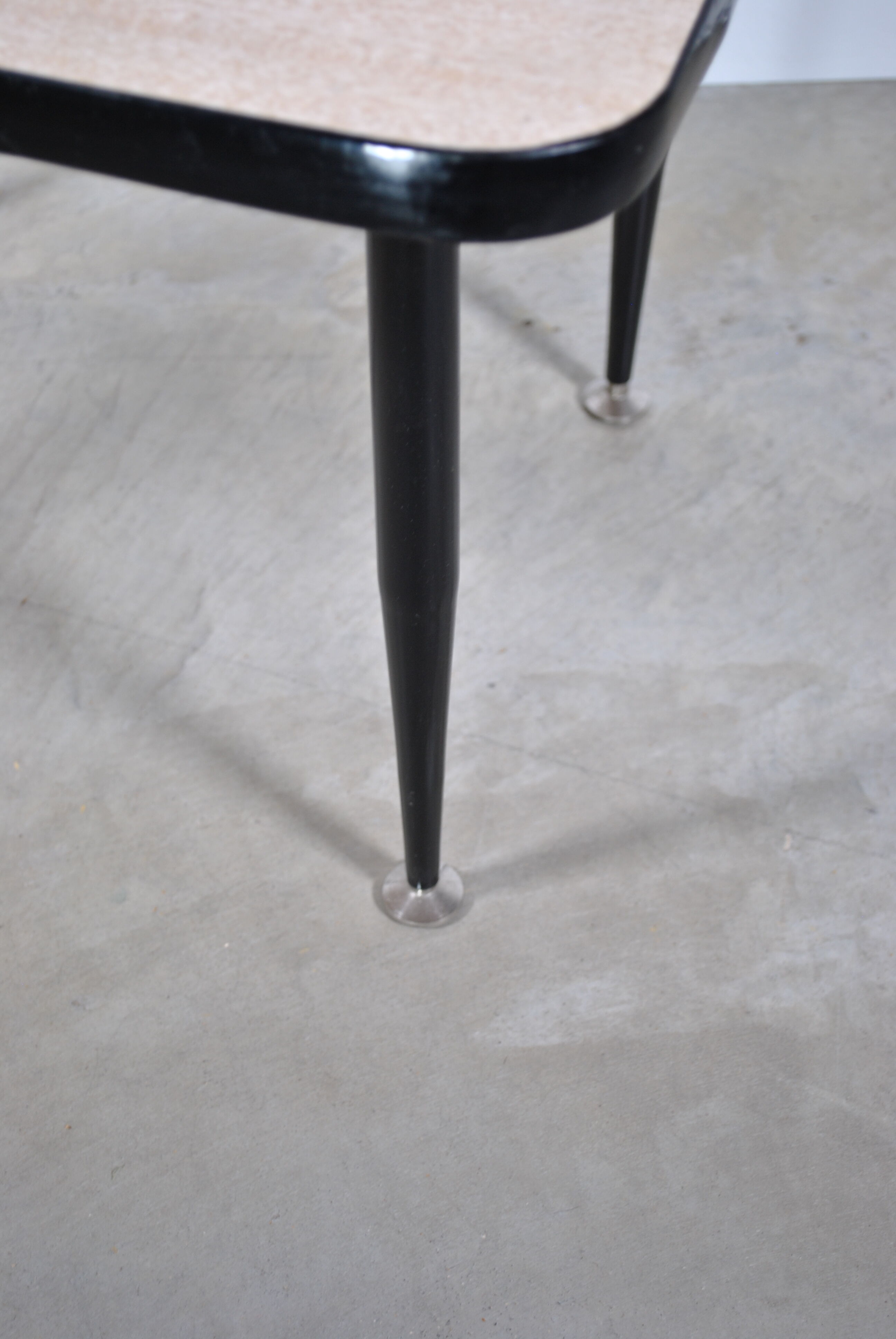 Formica coffee table year 60