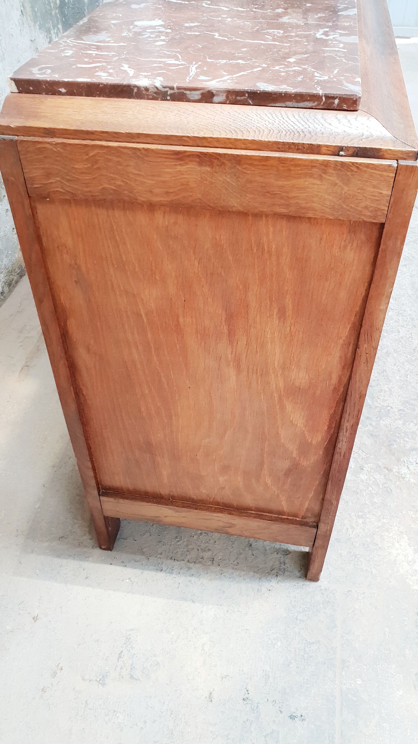 Commode vintage