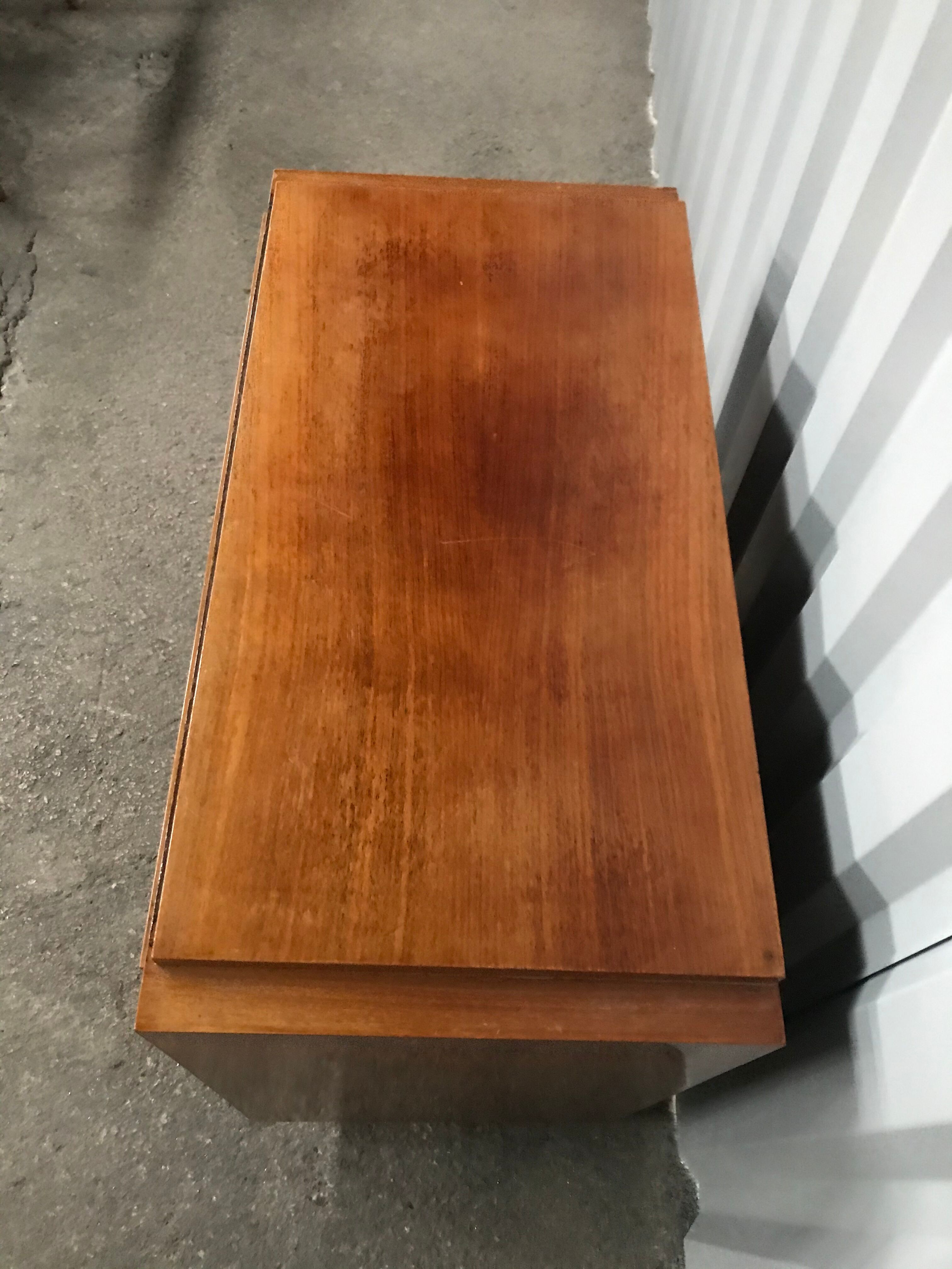 Commode époque art déco