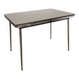Extendable table