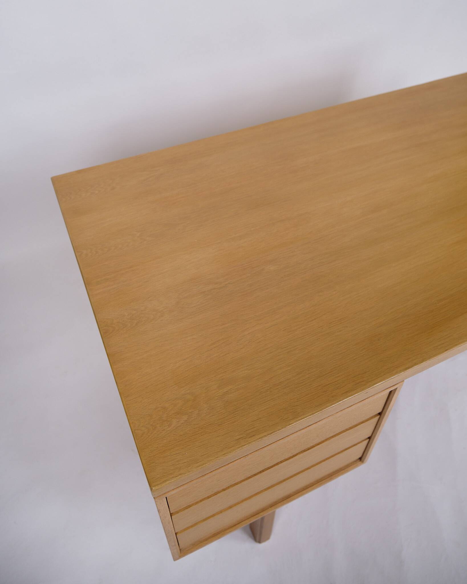 Freestanding desk - six drawers - oak - Omann Junior - Danish design - 1960s