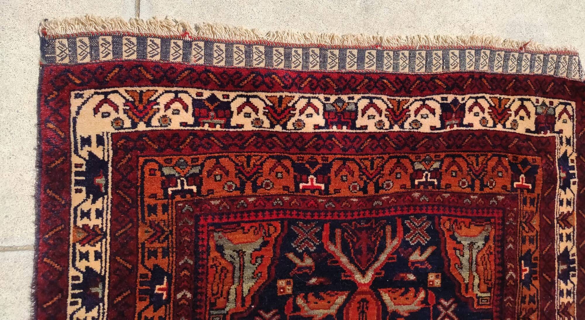 Handmade Persian rug 143x86cm