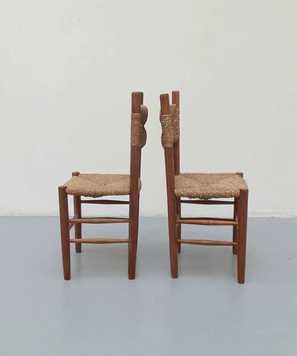 Paire de chaises en bois avec assise et dos paillé