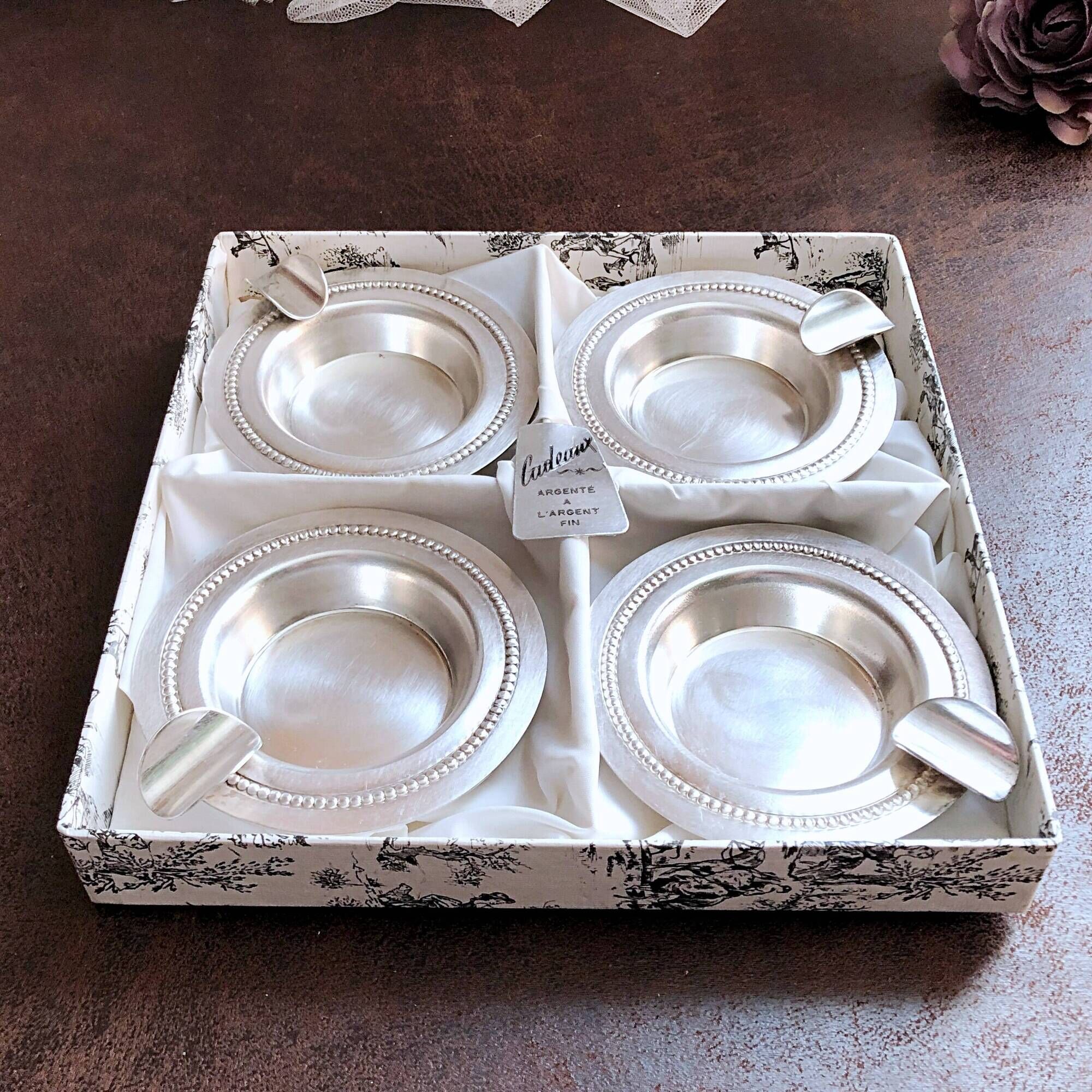 Box of 4 individual silver ashtrays in fine silver France