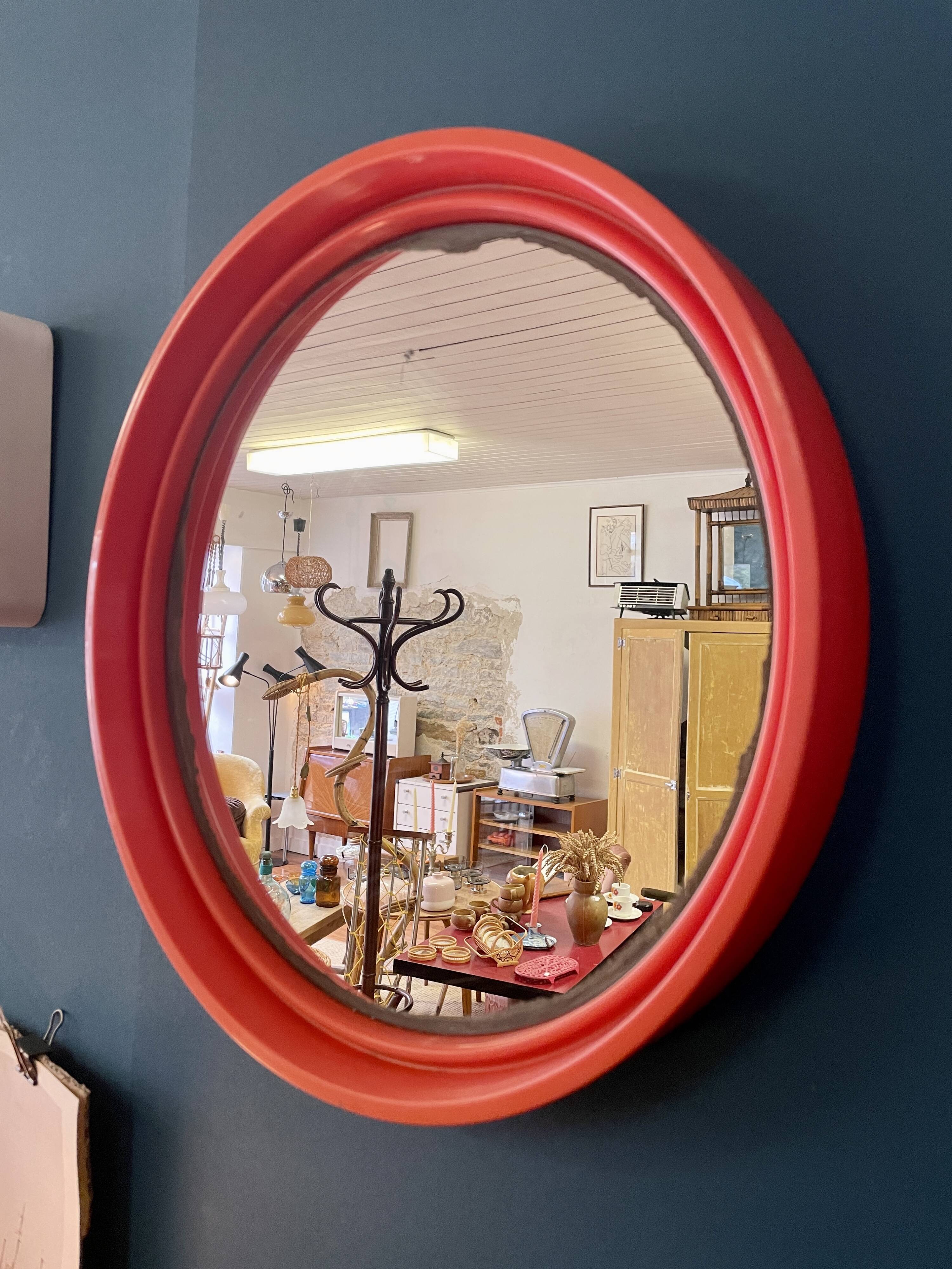 Round orange mirror Gilac for Prisunic
