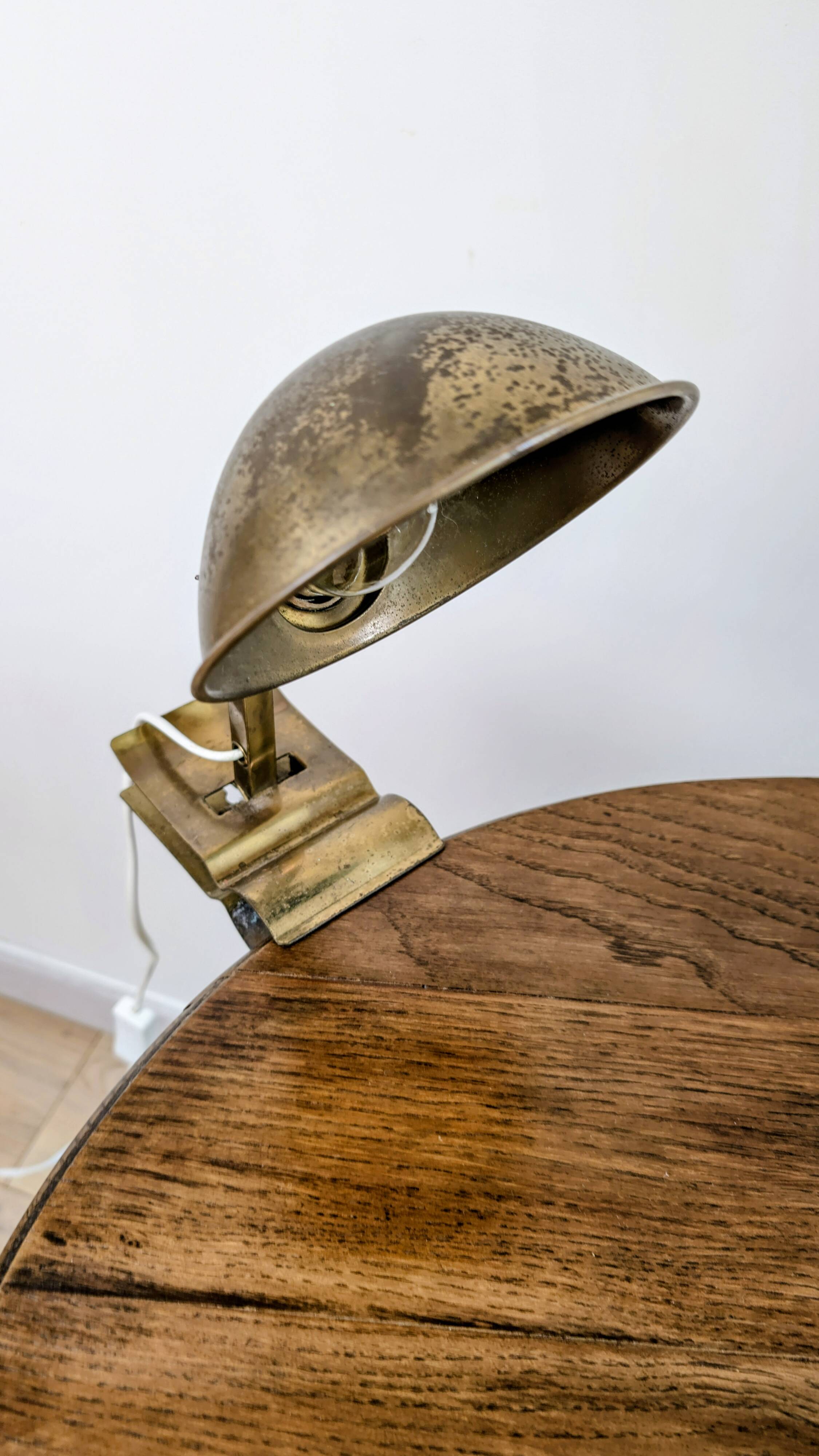 Lampe Adjusto-Lite à pince – métal doré & style industriel