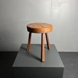 Tabouret de ferme rustique français massif de style brutaliste des années 1950