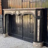 Cheminée en marbre noir de Belgique et gris des Ardennes, XVIIIème siècle