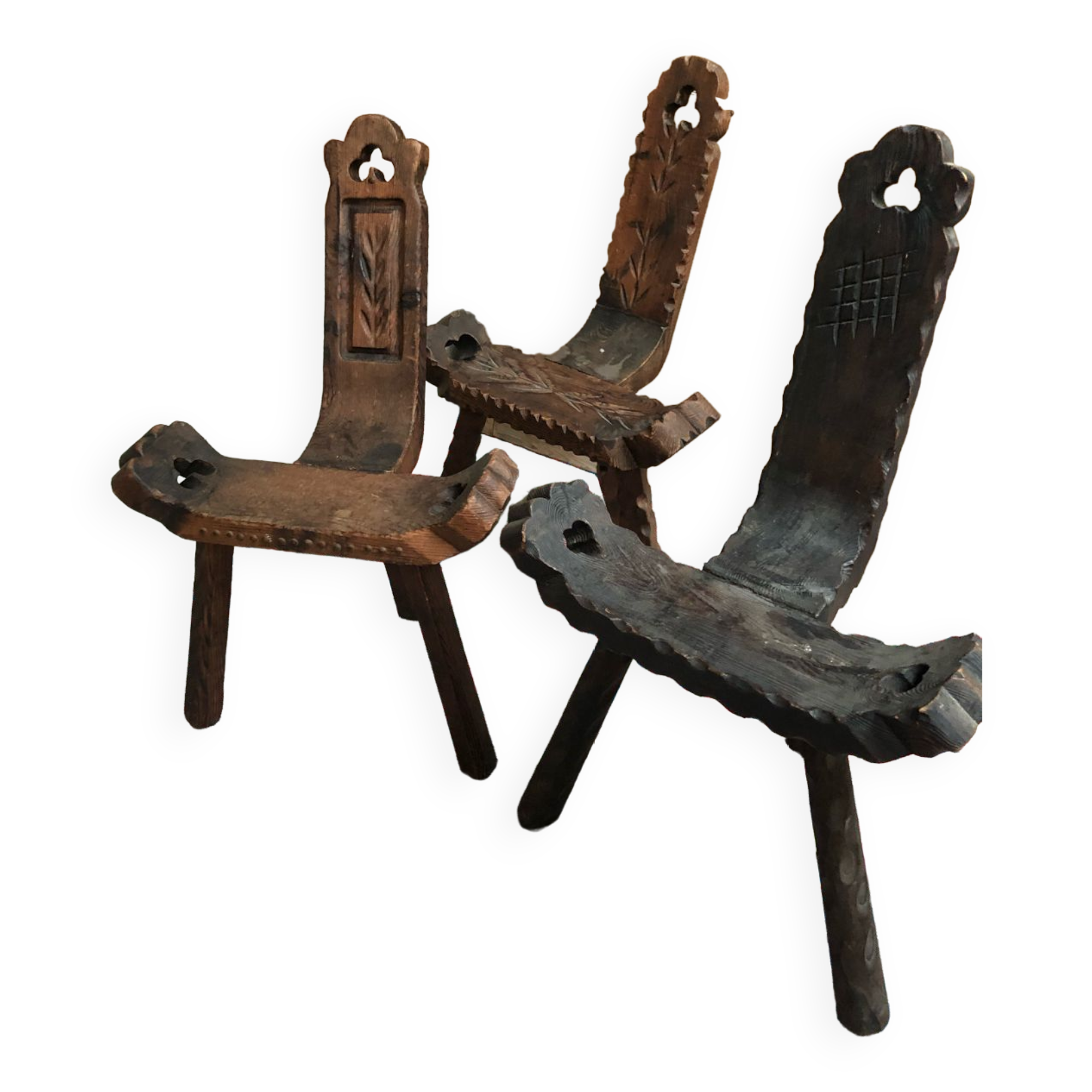 Brutalized tripod chairs