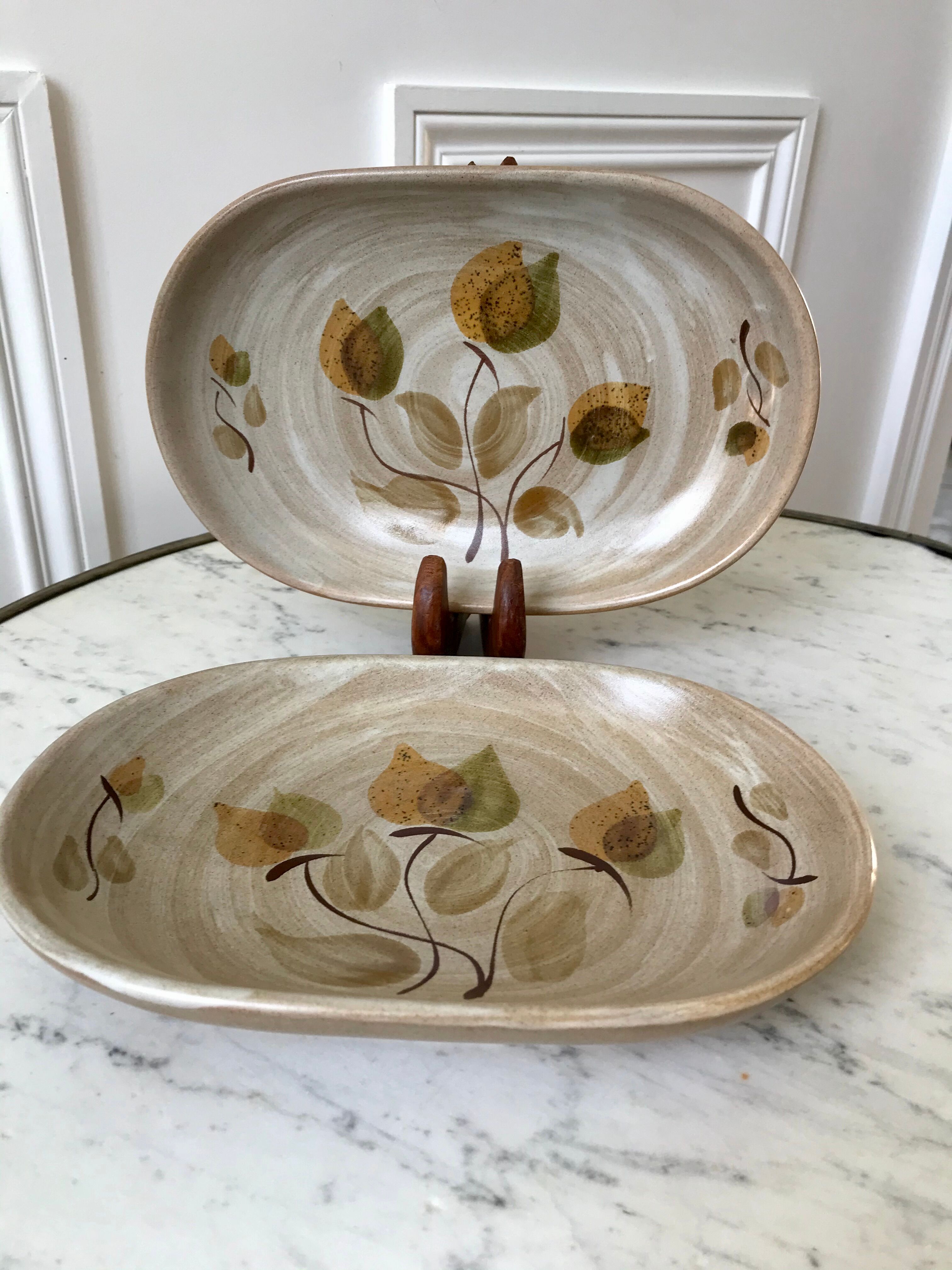 pair of sandstone / ceramic raviers Niderviller Doria Ste Radegonde hand painted 70s